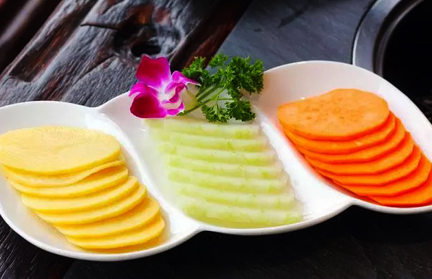 大匠工房古船木艺术餐厅·猪肚鸡专门店(兴工北街店)餐厅图片