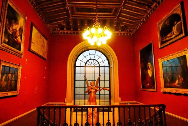 Victoria and Albert Museum