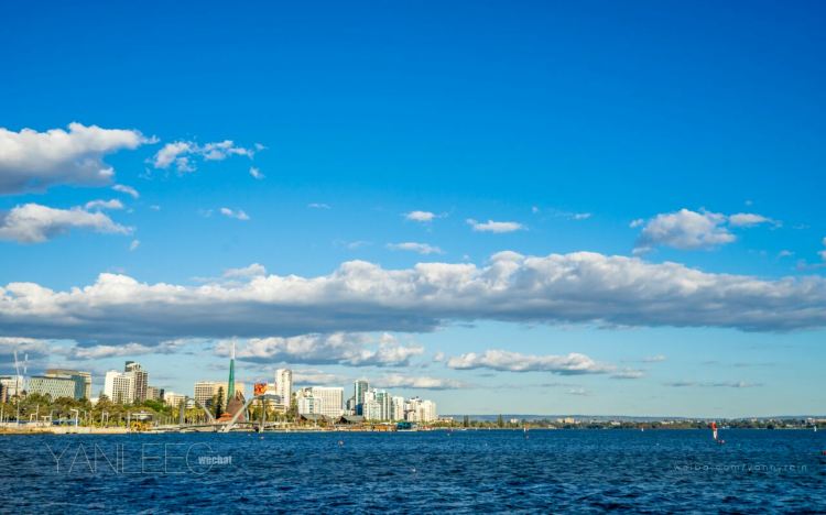 Perth Central Business District(Vibrant city life, cultural attractions, convenient transport)