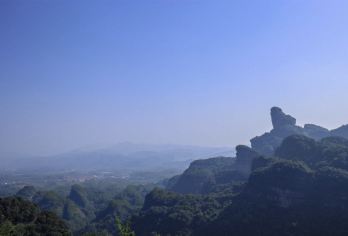 韶关丹霞山一日游【私家团~上门接】世界地质公园阳元山阴元石】【一团一单专车服务，游览时间充足，让你整个行程玩的舒适开心！“色如渥丹，灿若明霞”】