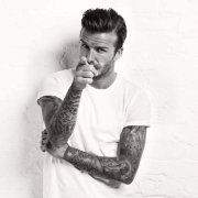 低头踱步走走路