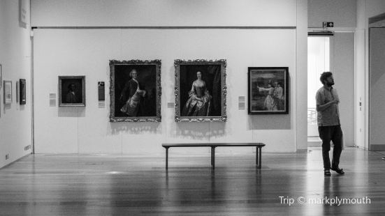 L.A. Louver Gallery