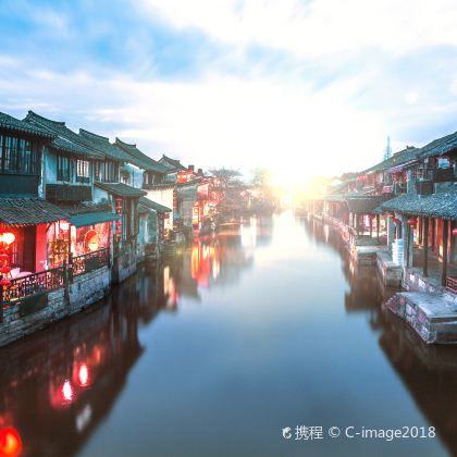 上海迪士尼（Disney）+苏州+乌镇+杭州5日4晚跟团游