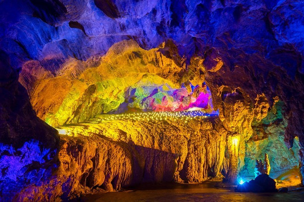 探秘英德宝晶宫旅游度假区,感受不一样的心灵之旅