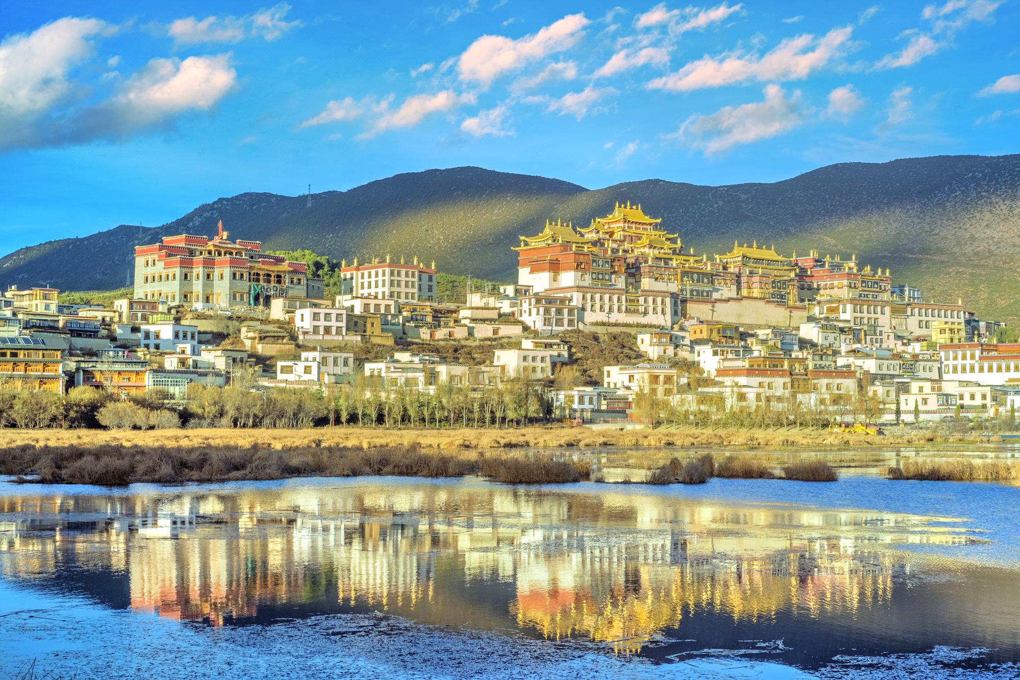 松赞林景区