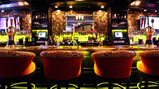 Gem Italian Kitchen Nightclub Lounge Reviews Food Drinks In