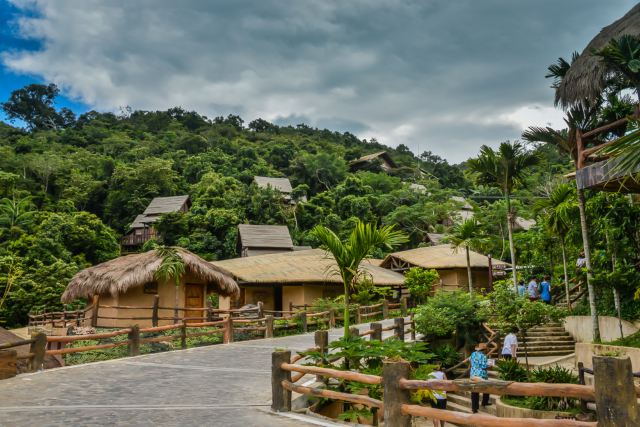 Binlang Ethnic Village