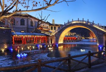 西安大唐芙蓉园《鼓》贵宾区+驼铃传奇/千古情一日游丨小车接送【小车出行，三环内接送，天天发团，时间自由，亲子家庭出游必选】