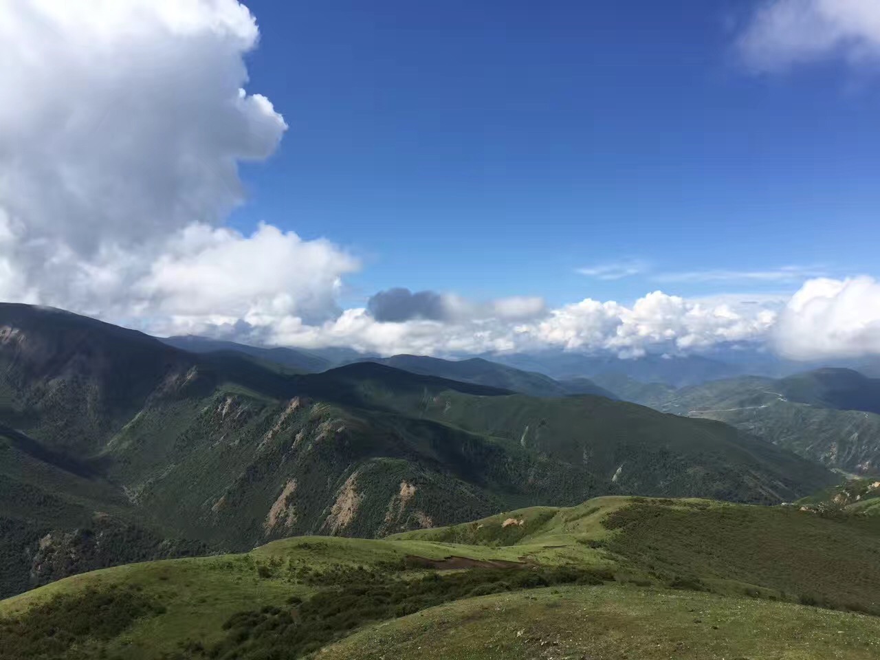 四川阿坝雪宝顶观景台