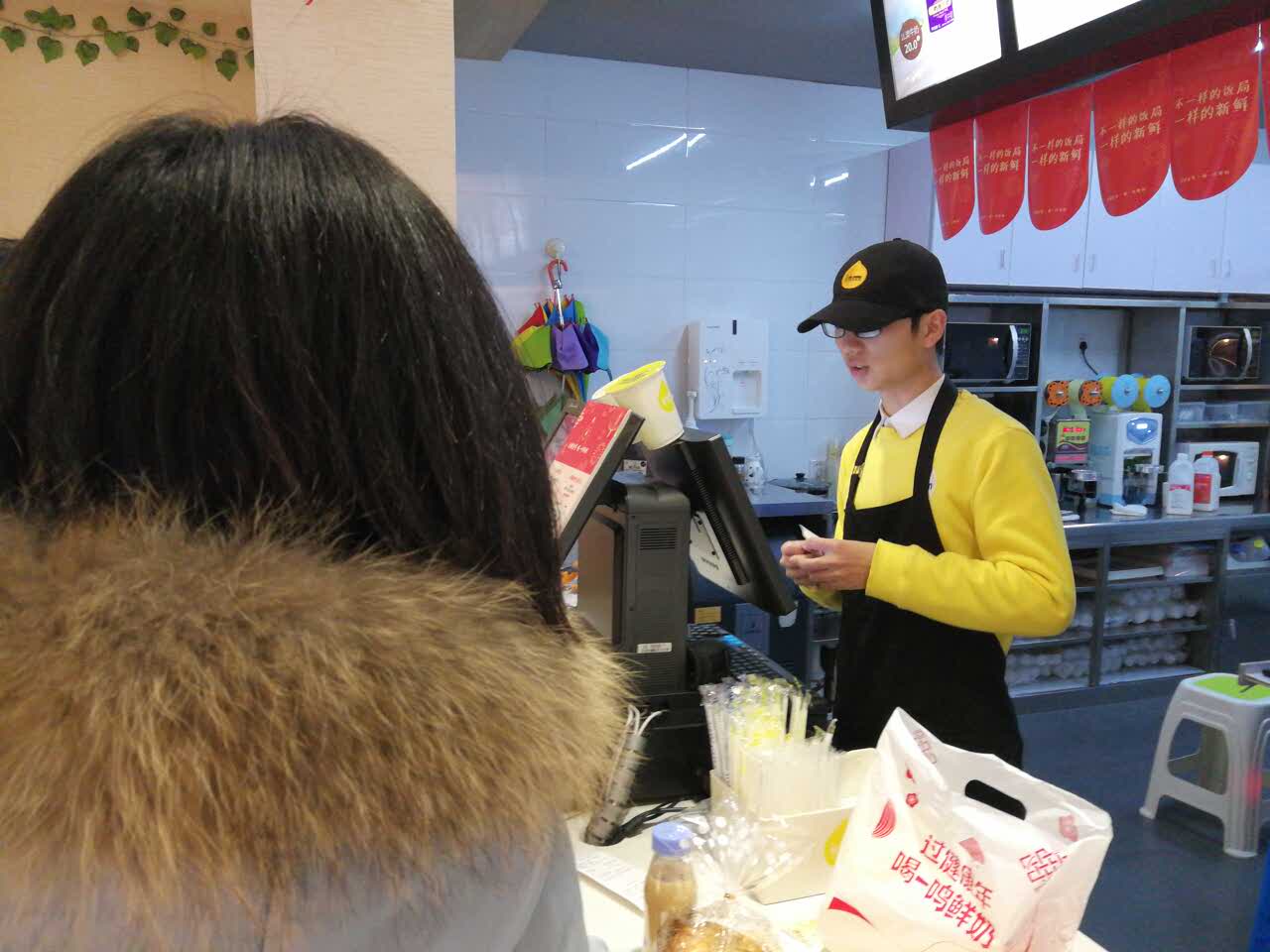 一鸣真鲜奶吧(浦江名都奶吧)餐厅图片