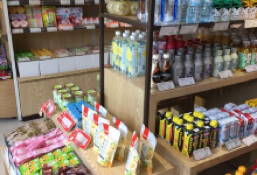 良品铺子(长虹路民发天地店)购物图片