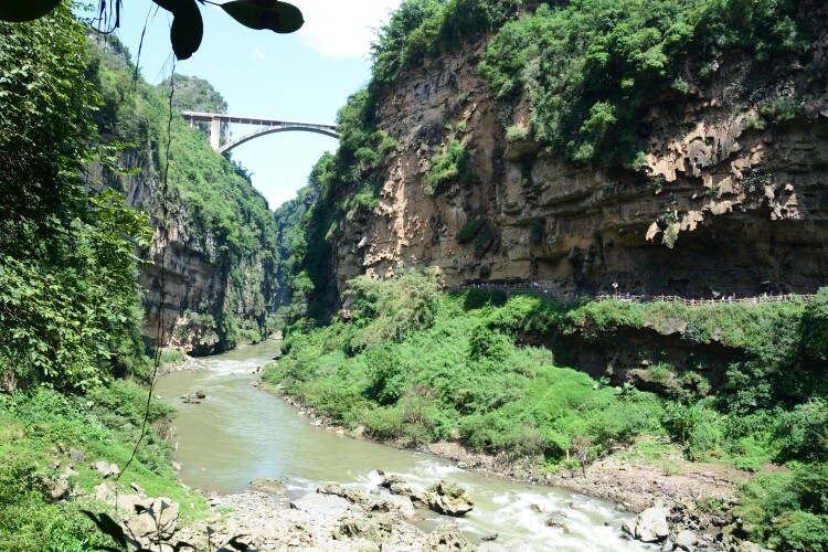 贵州兴义马岭河峡谷
