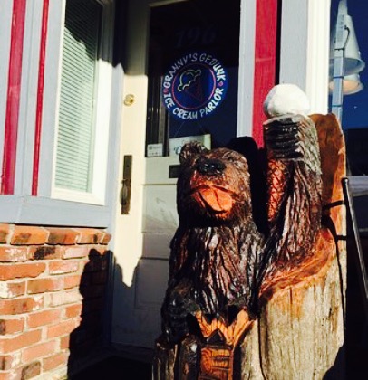 Granny's Gedunk Ice Cream Prlr