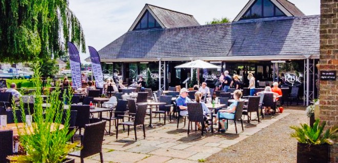 Riverside Bar & Kitchen餐厅图片