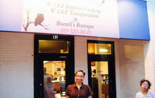 WISE 3-in-1 Soul Food Restaurant餐厅图片