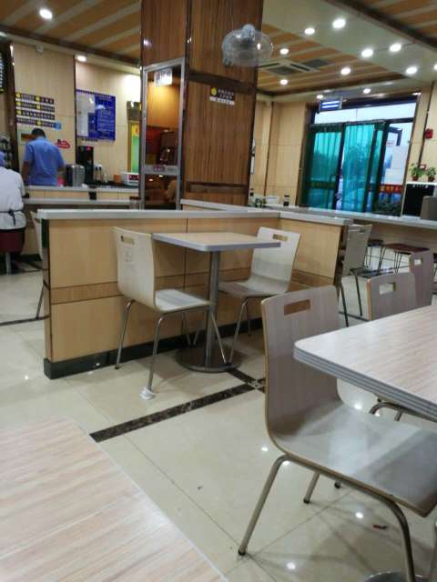 顶牛纯汤牛肉拉面(天鹅湖店)