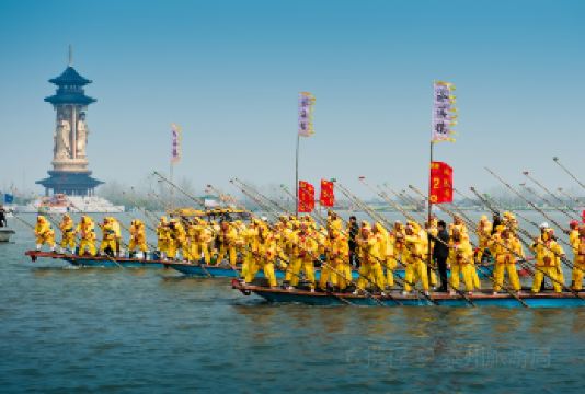 溱湖国家湿地公园+溱潼古镇一日游【【18座高端考斯特接送】【一票制门票全含包含所有小景点门票】