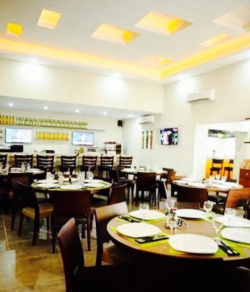 Bungalow Restaurant餐厅图片