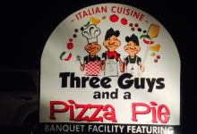 Three Guys and a Pizza Pie美食图片