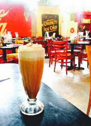 Rosebud Records, Grill & Theater餐厅图片