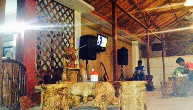 Ahlen Resto Cafe Pangandaran