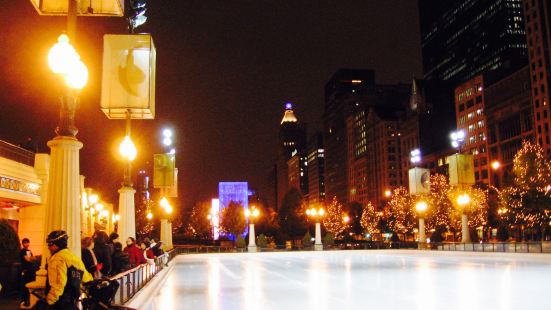 Heaven On Seven N Wabash Travel Guidebook Must Visit