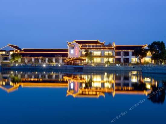 Yangcheng Lake Water Park