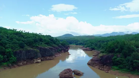 龍岩摩陀寨