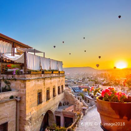 土耳其卡帕多奇亚+费特希耶+棉花堡9日跟团游