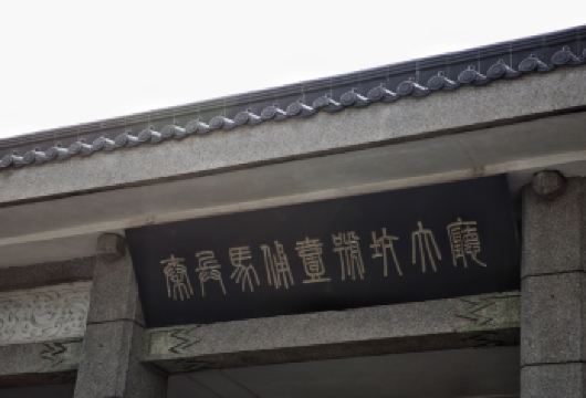 兵马俑+华清宫一日游｜赠西安千古情+二环接+赠耳麦+汉服体验【[服务至上]陕西本土旅行社，服务至上，讲解至上，品质无忧，带您深度探索兵马俑；】