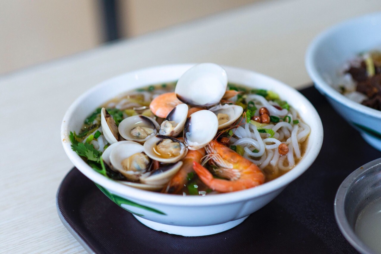 三亚正宗抱罗粉店