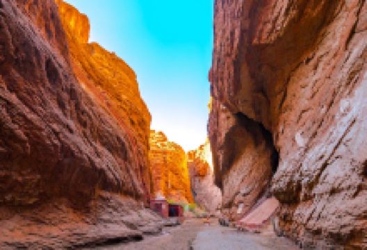天山神秘大峡谷景点图片