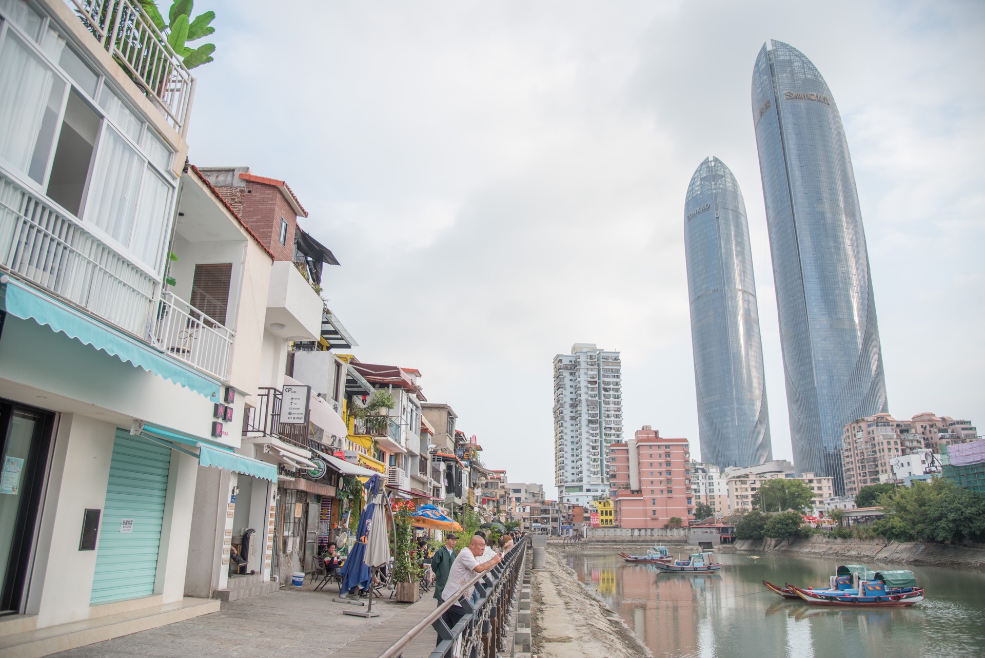 Xiamen Twin Towers travel guidebook must visit attractions in Xiamen