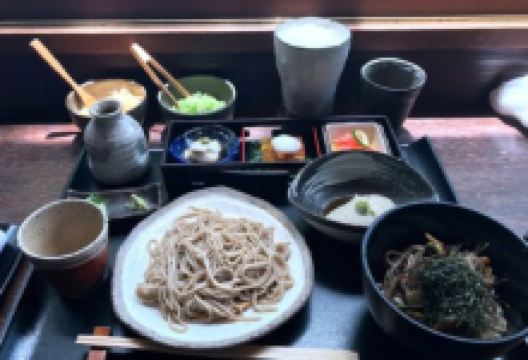 天神荞麦面美食图片