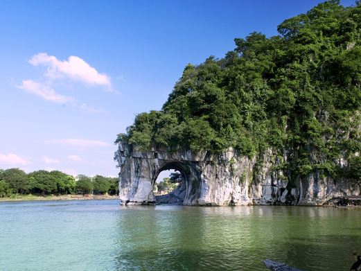 水月洞