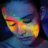 淋着雨逃跑的小妖