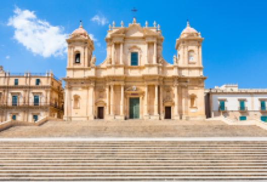 圣尼各老主教座堂景点图片