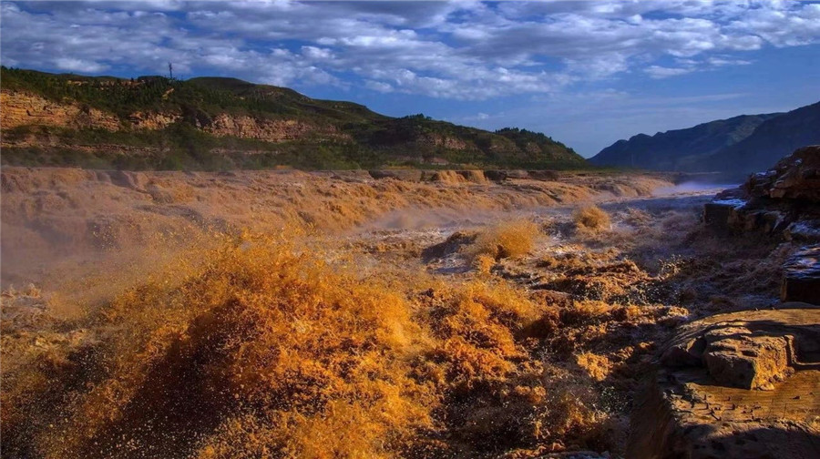 山飞海立