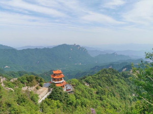 嵩县游记图文-中原这座山，被誉为人间仙境！我住了两晚，还没有逛遍