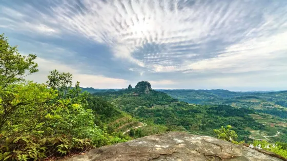 倆母山