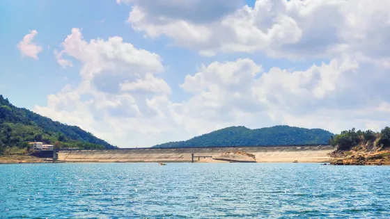 陵水河