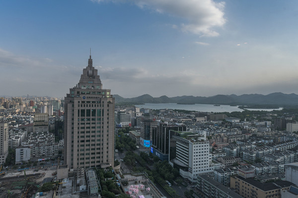 【携程酒店测评】杭州武林广场美豪丽致，视角绝佳的酒店，可包揽街景与西湖风光，