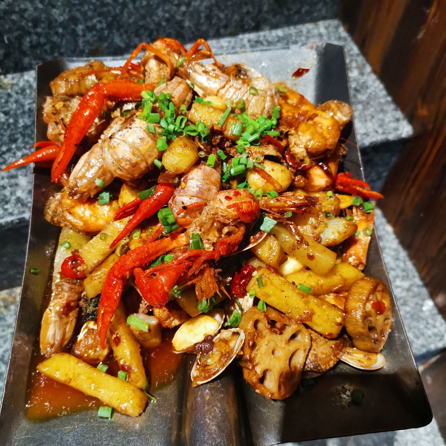 忆时香滋味麻辣烫·龙虾·烧烤·各类小吃(南区店)餐厅图片