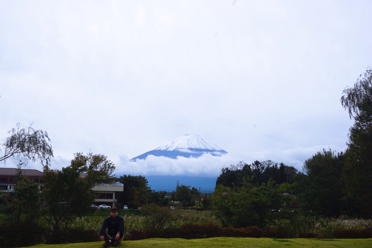 富士山初冠雪