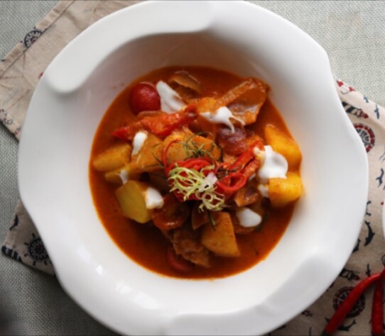 Charlie's Cafe Restaurant & Online Deli