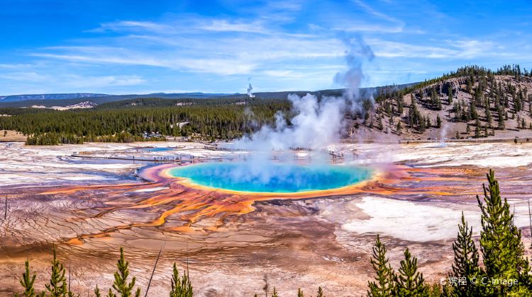 8-Day Yellowstone National Park Tour from Los Angeles · Lake Tahoe, Grand Teton National Park, Lower Antelope Canyon, Grand Canyon National Park and Las Vegas