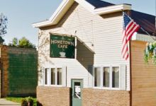 The Hometown Cafe美食图片