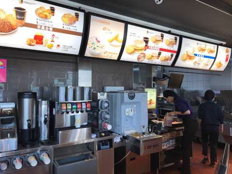 麦当劳(莞深高速黄江服务区)