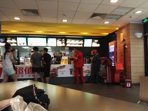 麦当劳(长沙玉兰路店)