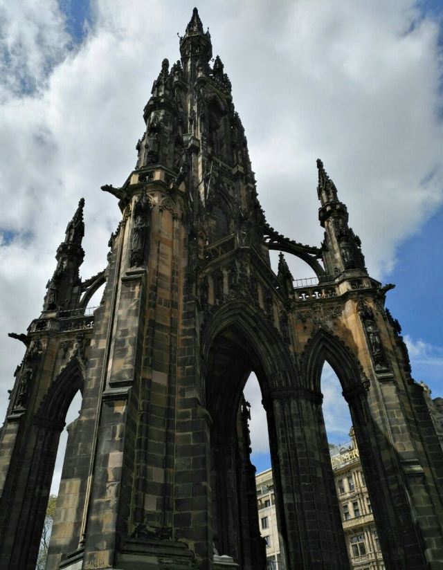 Scott Monument